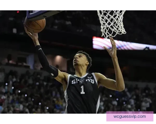 两场狂轰116分再破九大纪录文班亚马豪取十五连胜冲击历史巅峰之路